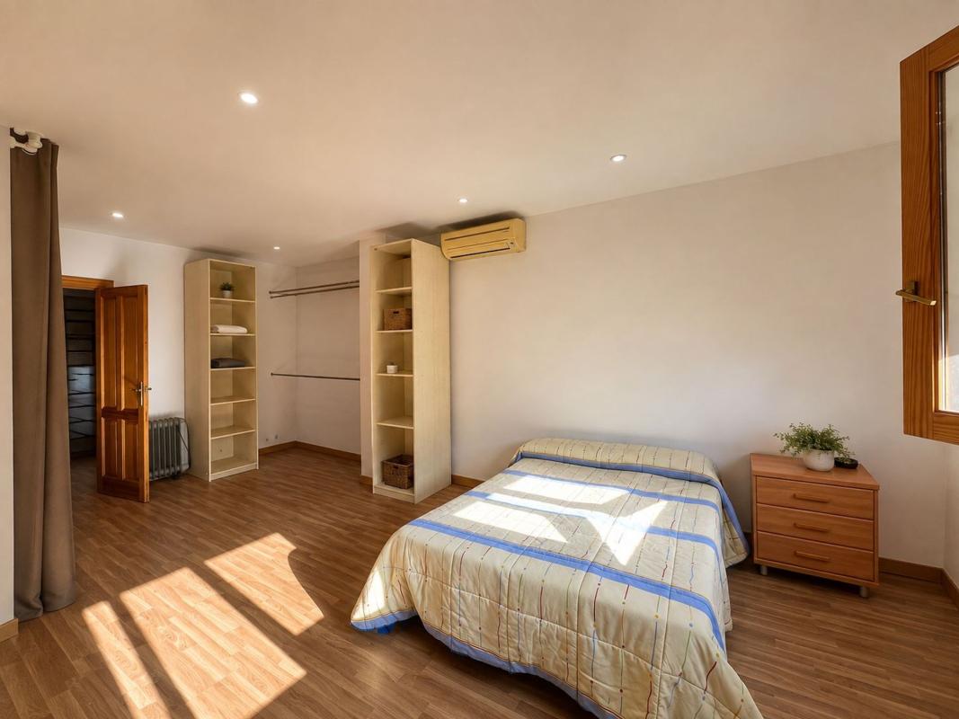Продажа таунхауса в  Chalet adosado en Pego , Пего photo 3