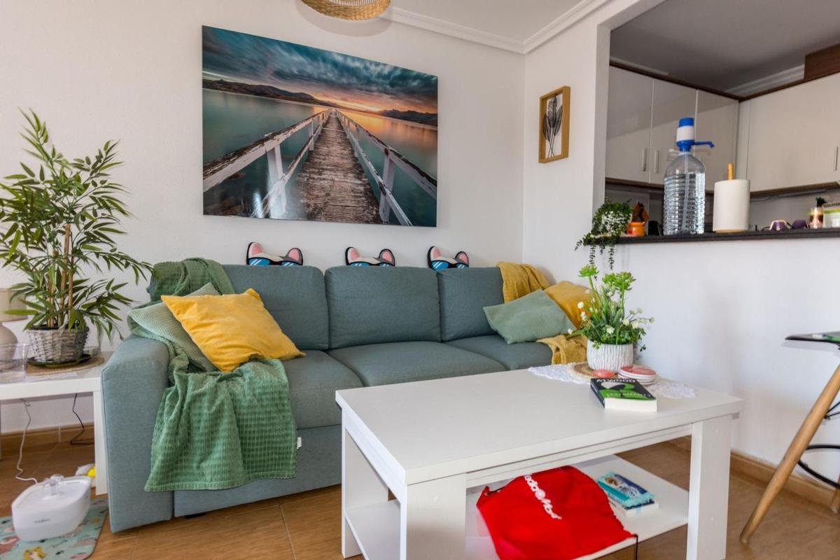 Venta de piso en Piso en Calle Benacantil, Gaspar Perrelló, Torrevieja, Torrevieja
photo 3