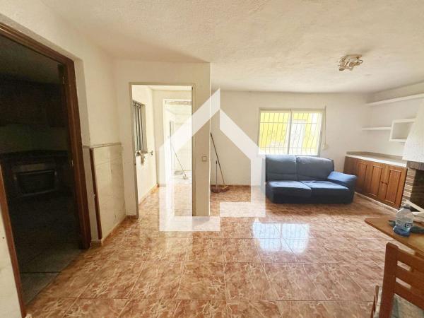 Chalet adosado en Calle Daimiel, El Tubo, San Vicente del Raspeig photo 1