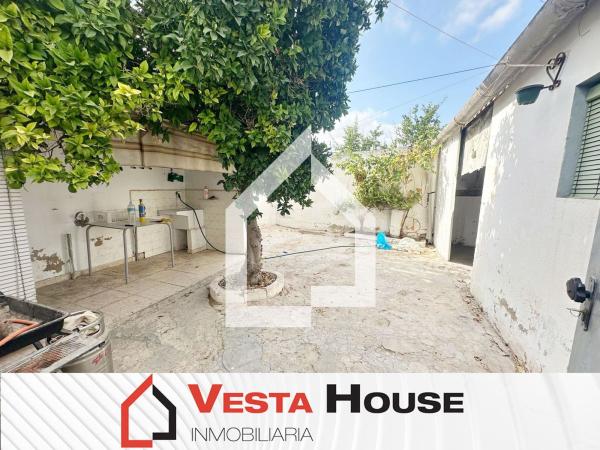 Chalet adosado en Calle Daimiel, El Tubo, San Vicente del Raspeig thumbnail 1