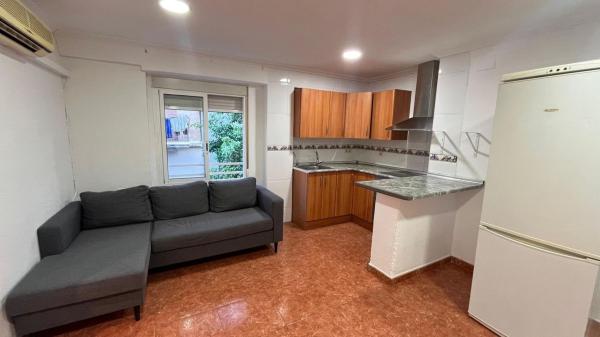 Venta de piso en Piso en Calle Riola, Raval de Santa Teresa-El Asilo, Elche / Elx, Elche / Elx
thumbnail 1