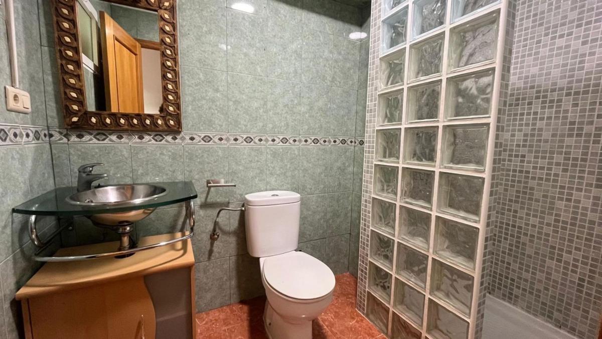 Venta de piso en Piso en Calle Riola, Raval de Santa Teresa-El Asilo, Elche / Elx, Elche / Elx
photo 4