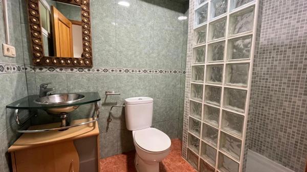 Venta de piso en Piso en Calle Riola, Raval de Santa Teresa-El Asilo, Elche / Elx, Elche / Elx
 photo 4