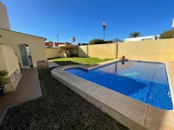 Chalet wolnostojący na sprzedaż w Casa o chalet independiente en L'Albir, Alfaz del Pi, Alfaz del Pi thumbnail 1