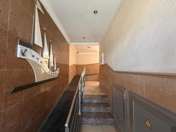 Venta de piso en Piso en Avenida Doctor Gregorio Marañón, Puerto Deportivo, Torrevieja, Torrevieja
thumbnail 2