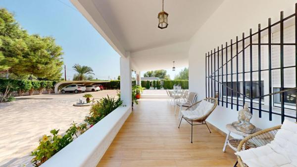 Chalet independiente en venta en Casa o chalet independiente en La Galia-Bonavista, Elche / Elx, Elche / Elx
 photo 1