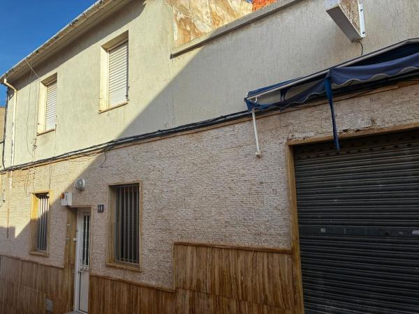 Chalet adosado en Calle Manyo, Monovar thumbnail 2
