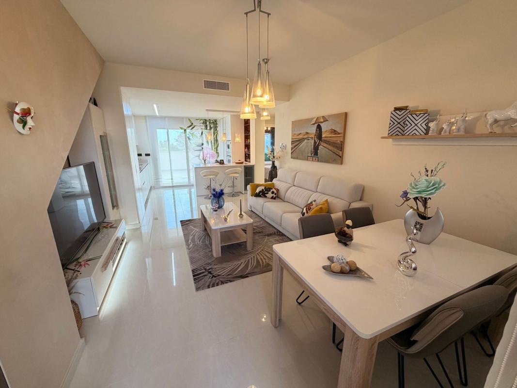 Venta de piso en Piso en Avenida Laguna Azul, Los Balcones - Los Altos del Edén, Torrevieja, Torrevieja
 photo 4