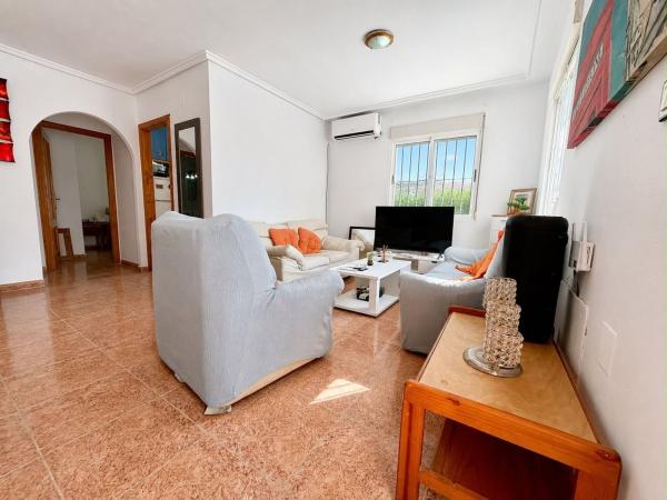 Chalet wolnostojący na sprzedaż w  Casa o chalet en Los Balcones - Los Altos del Edén, Torrevieja, Torrevieja photo 4