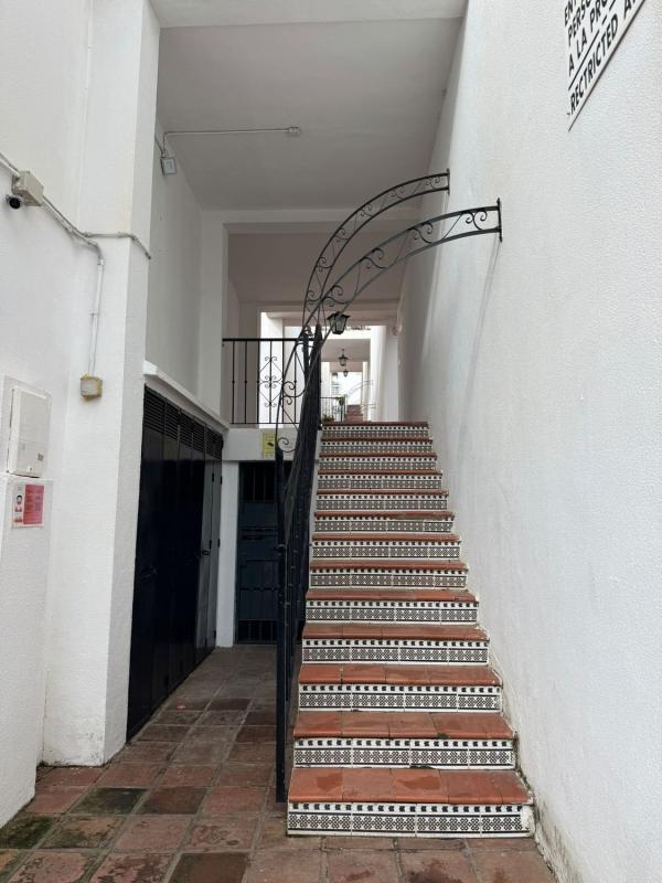 Sprzedaż szeregowego domku w Chalet adosado en Ronda del Golf Oeste, 17, Zona Centro Comercial Torrequebrada, Benalmádena , Benalmádena photo 3