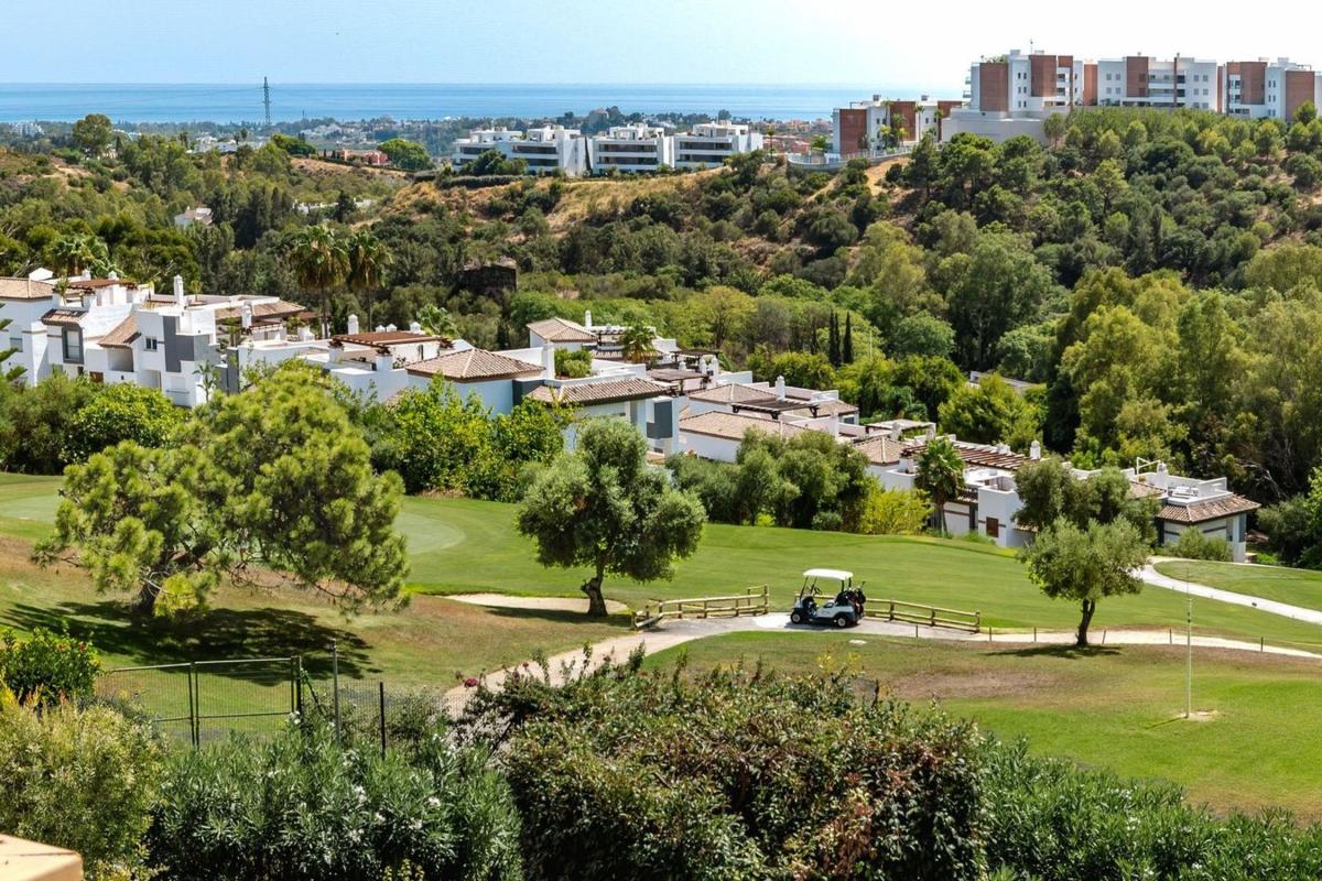 Sprzedaż mieszkania w Piso en Los Arqueros-Puerto del Almendro, Benahavís, Benahavís
photo 5