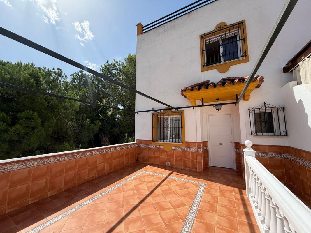 Venta de chalet independiente en Chalet pareado en Calle Fernando de Zafra, 95, Bello Horizonte-Lindasol, Marbella, Marbella
photo 2