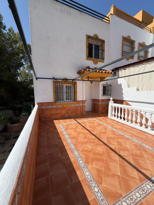 Venta de chalet independiente en Chalet pareado en Calle Fernando de Zafra, 95, Bello Horizonte-Lindasol, Marbella, Marbella
photo 5