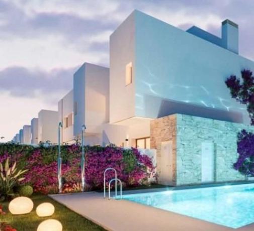 Chalet adosado en Pizarrillo - El Retiro, Málaga thumbnail 2