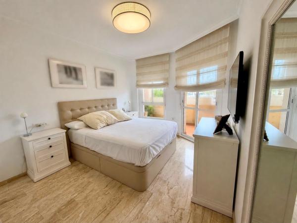 Sprzedaż mieszkania w Piso en Calle del Jalón, 31, Finca el Pato - Torre del Río, Málaga, Málaga
thumbnail 3