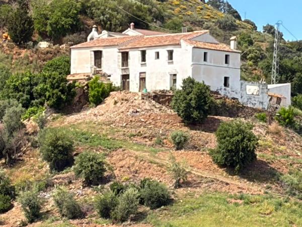 Rustic farm for sale in Finca rústica en Montes de Málaga s/n, Huerta Nueva - Jardín de Málaga, Málaga , Málaga thumbnail 2