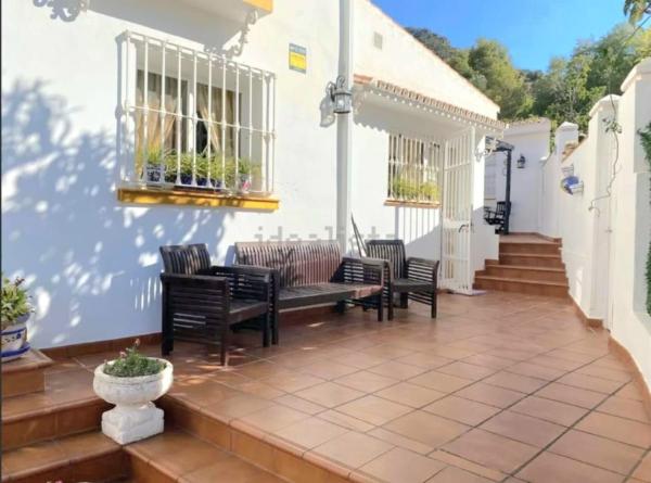 Chalet pareado en Calle Dámaso Alonso, 15, Manantiales - Lagar - Cortijo, Alhaurín de la Torre photo 4