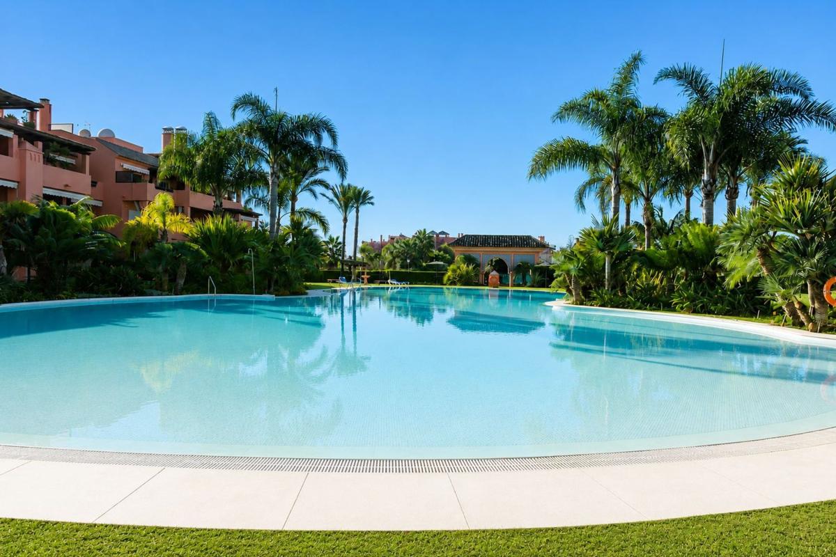 Venta de piso en Piso en Guadalmina Baja, Marbella, Marbella
photo 2