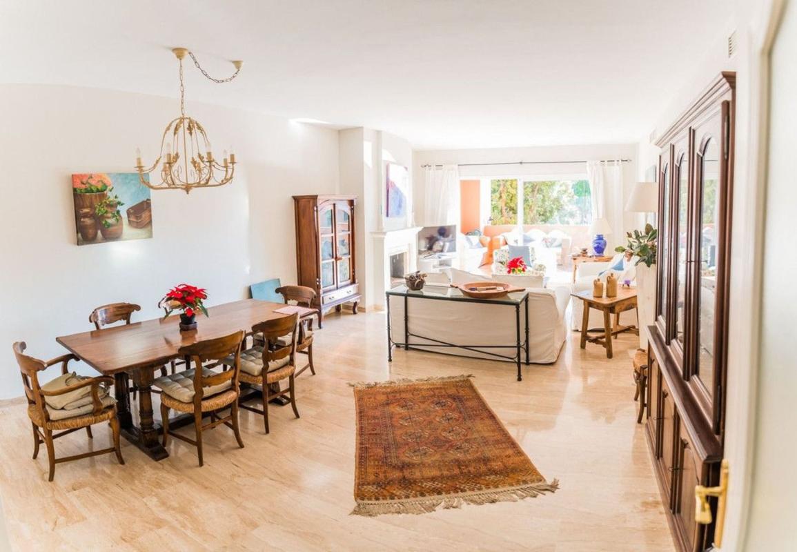 Venta de piso en Piso en Guadalmina Baja, Marbella, Marbella
photo 3