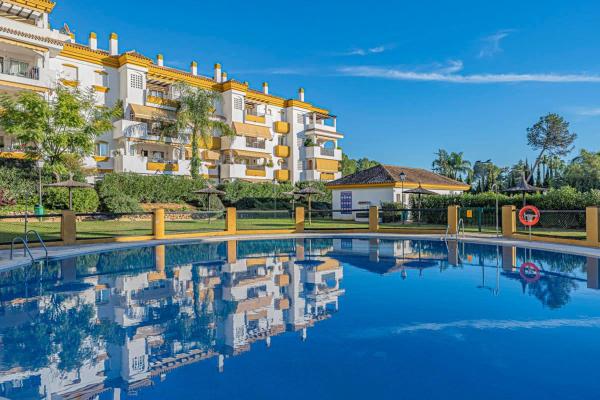 Venta de piso en Piso en Lugar Urbanizacion la Carolina, La Carolina-Guadalpín, Marbella, Marbella
photo 1