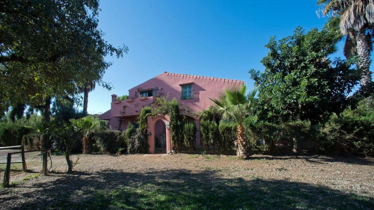 Venta de finca rústica en Finca rústica en Valle Romano Golf, Estepona , Estepona photo 2