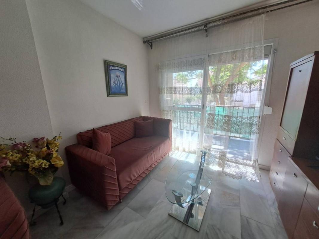 Venta de piso en Piso en Calle Málaga, Zona Sohail, Fuengirola, Fuengirola
photo 2