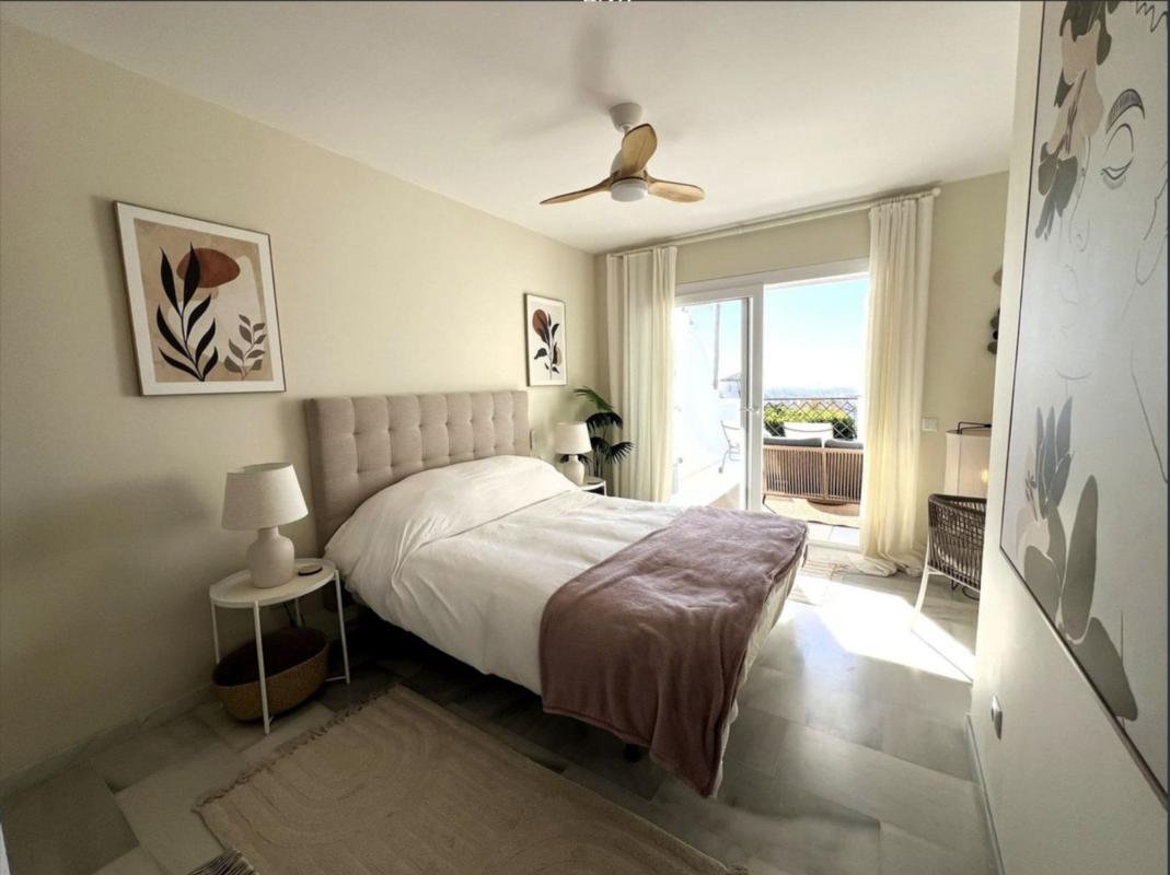 Venta de piso en Piso en Calle Jazmín, Paraiso-Barronal, Estepona, Estepona
photo 5