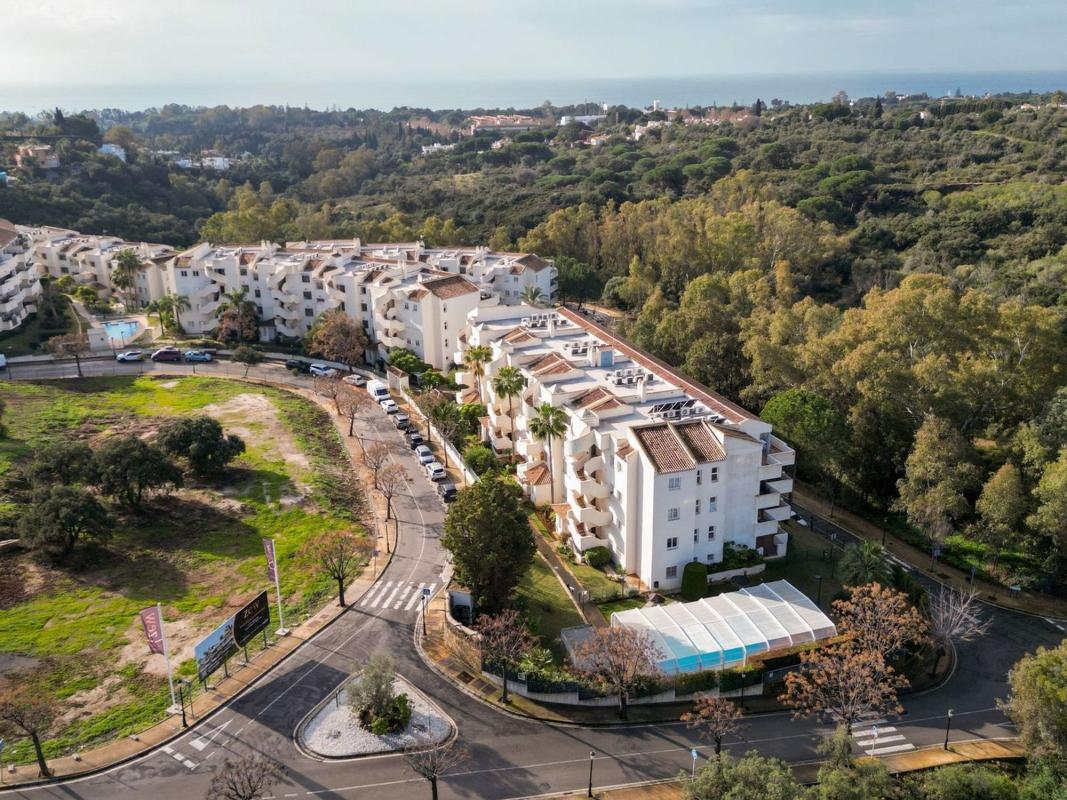 Sale of apartment in Piso en Green Hills - Las Cumbres de Elviria, Marbella, Marbella
photo 5