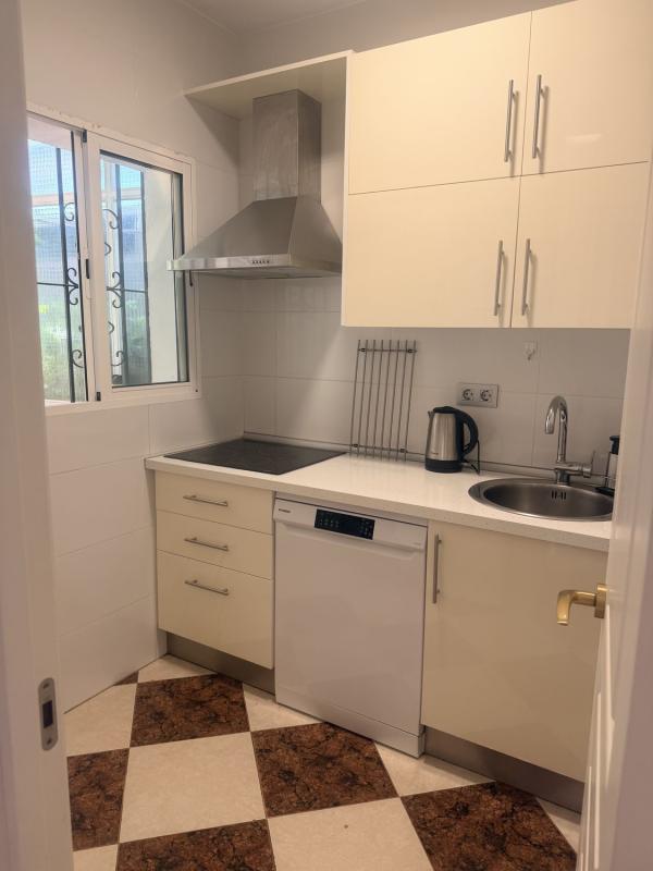 Sprzedaż szeregowego domku w Chalet adosado en Avenida de Mijas, 15, Solymar - Puerto Marina, Benalmádena , Benalmádena photo 3