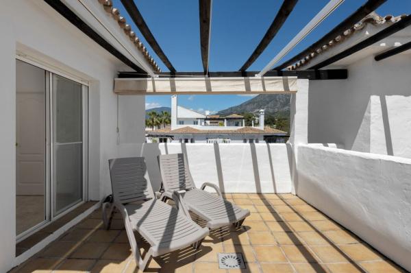 Duplex en venta en Dúplex en Calle Arriate, La Dama de Noche-La Alzambra, Marbella, Marbella thumbnail 3