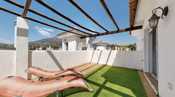 Duplex en venta en Dúplex en Urbanizacion n Andalucia e, La Dama de Noche-La Alzambra, Marbella, Marbella thumbnail 3