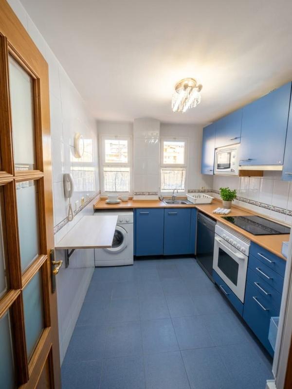 Продажа квартиры на Piso en Calle Faro, Zona Centro Comercial Torrequebrada, Benalmádena, Бенальмадена
photo 4