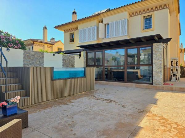 Chalet pareado en Calle Almanzor, 65, Capellanía - Retamar, Alhaurín de la Torre photo 1