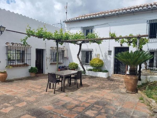 Cortijo en Diseminado Poligono 72, Las Lagunillas, Antequera photo 1