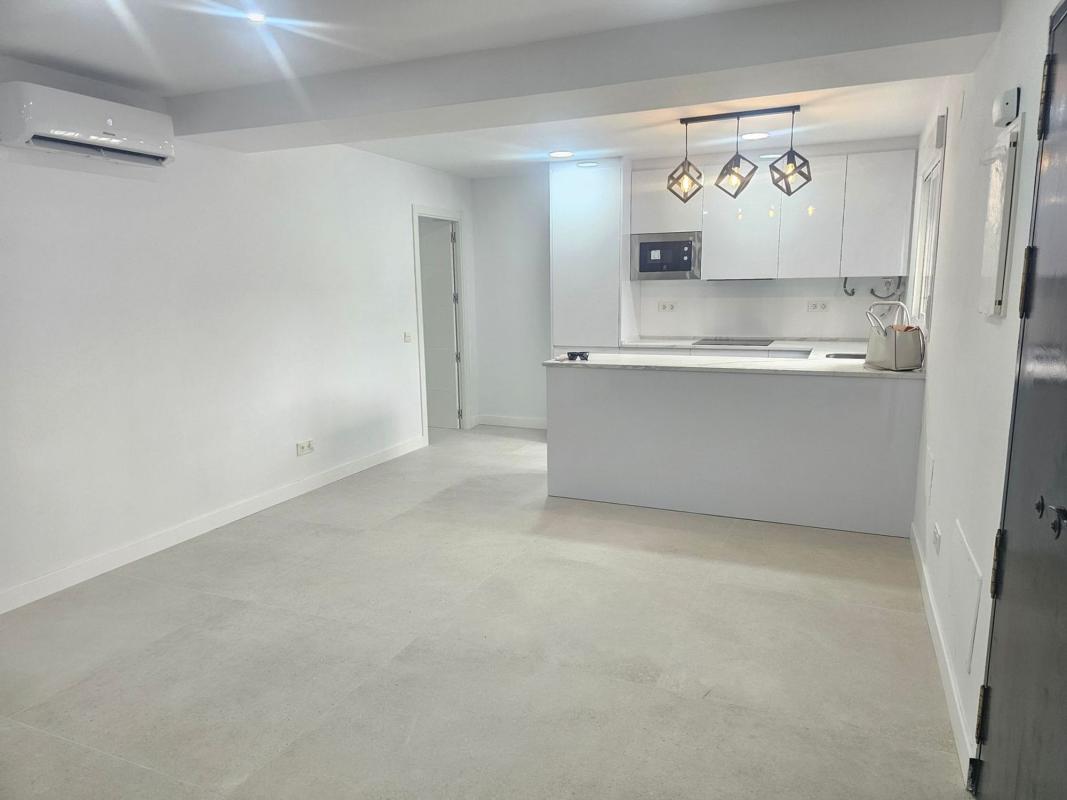 Venta de piso en Piso en Calle Juan de Quijada, Santa Marta, Marbella, Marbella
photo 5
