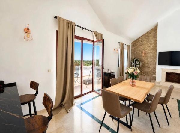 Chalet independiente en venta en Casa o chalet en Calle Arrabal, Casares, Casares, Casares
thumbnail 2