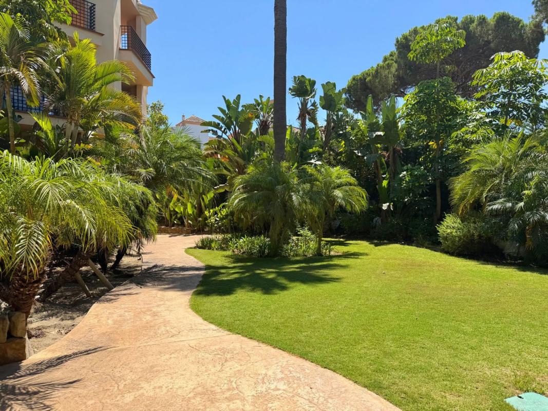 Venta de ático en Ático en Avenida de las Mimosas, 3, Puerto Banús, Marbella, Marbella photo 3