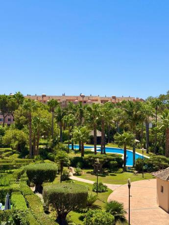 Ático en venta en Ático en Avenida de las Mimosas, 3, Puerto Banús, Marbella, Marbella thumbnail 2