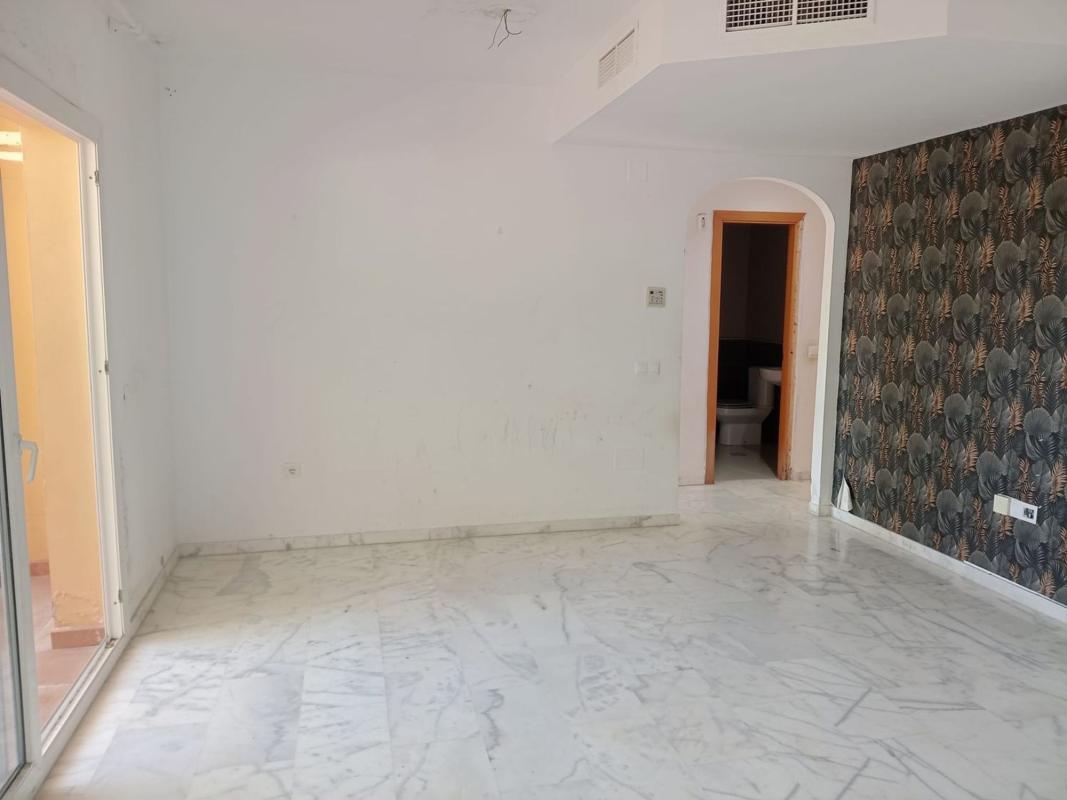 Venta de piso en Piso en Avenida de las Palmeras, Cancelada, Estepona, Estepona
photo 4