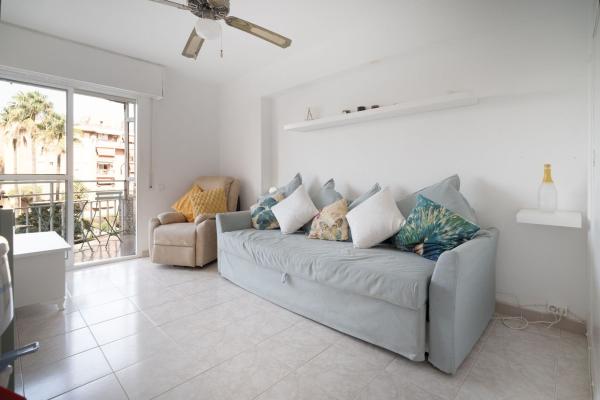 Продажа квартиры на Piso en Calle Luis Vives, Arroyo de la Miel, Benalmádena, Бенальмадена
 photo 4