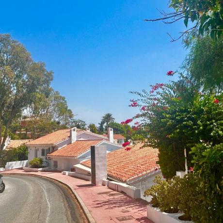 Chalet pareado en Calle Arces, Cerrado de Calderón - Hacienda Paredes, Málaga thumbnail 2