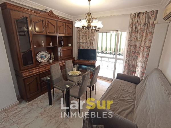 Venta de piso en Piso en Doctor Jimenez Encina, Calvario, Torremolinos, Torremolinos
photo 1