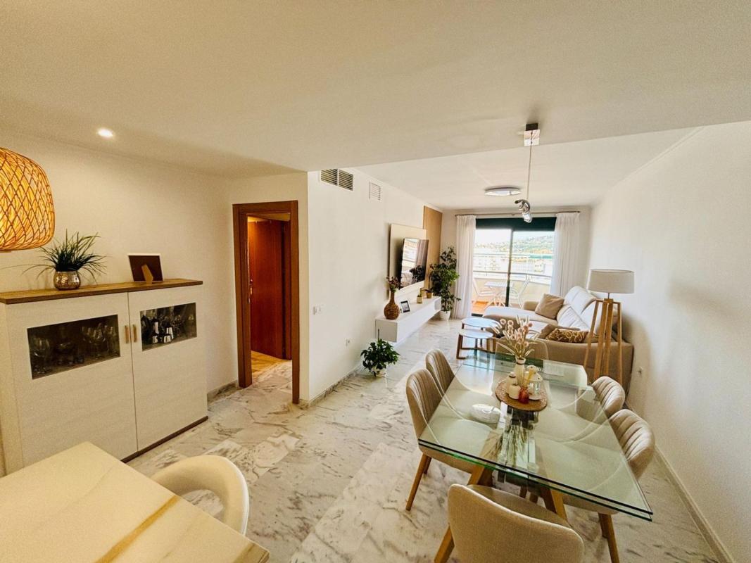 Duplex sale in Dúplex en Zona Centro Comercial Torrequebrada, Benalmádena, Benalmádena photo 2