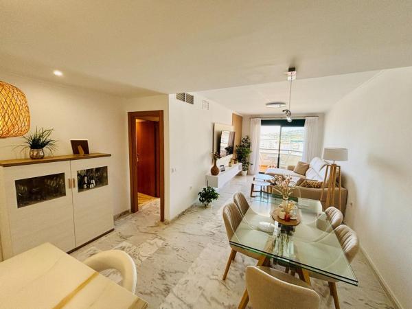 Дуплекс на продажу в Dúplex en Zona Centro Comercial Torrequebrada, Benalmádena, Бенальмадена thumbnail 2