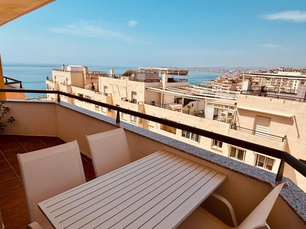 Дуплекс на продажу в Dúplex en Zona Centro Comercial Torrequebrada, Benalmádena, Бенальмадена photo 4