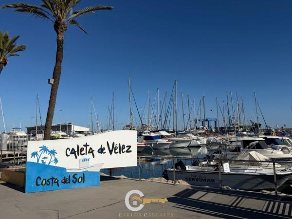 Sprzedaż mieszkania w Piso en Calle Real, 131, Caleta de Velez, Vélez-Malaga, Vélez-Málaga
photo 1