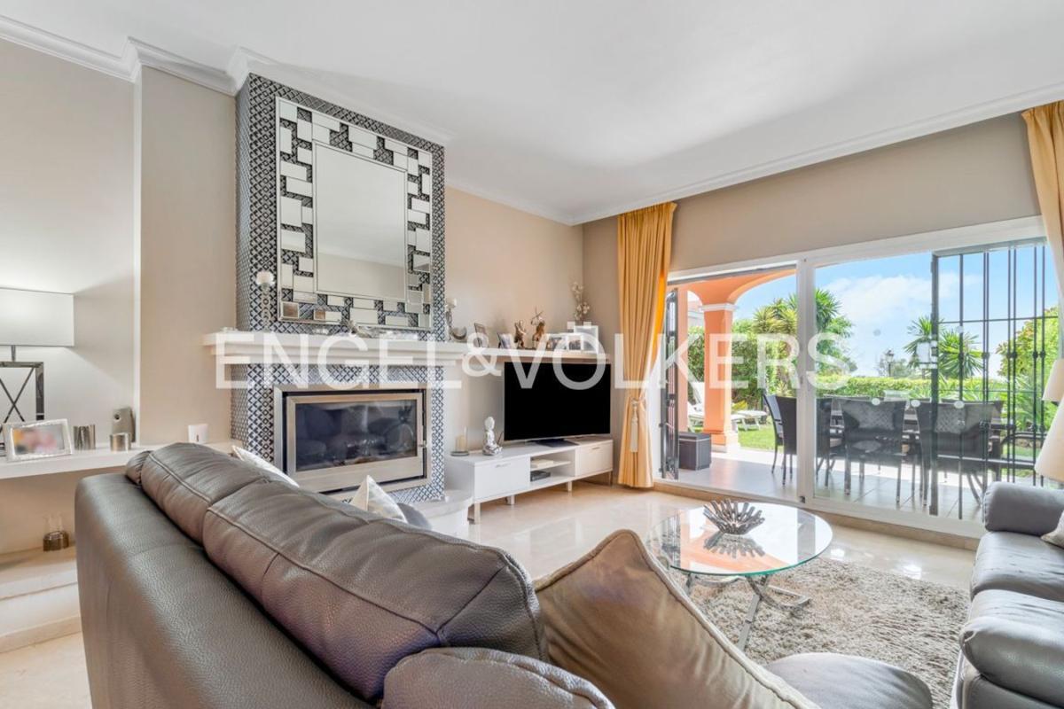 Sprzedaż mieszkania w Piso en Avenida del Rhin, Villacana - Costalita - Saladillo, Estepona, Estepona
photo 2
