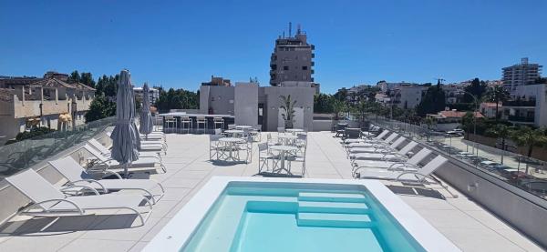 Duplex en venta en Dúplex en Calle de la Luna, La Carihuela - Los Nidos, Torremolinos, Torremolinos photo 1