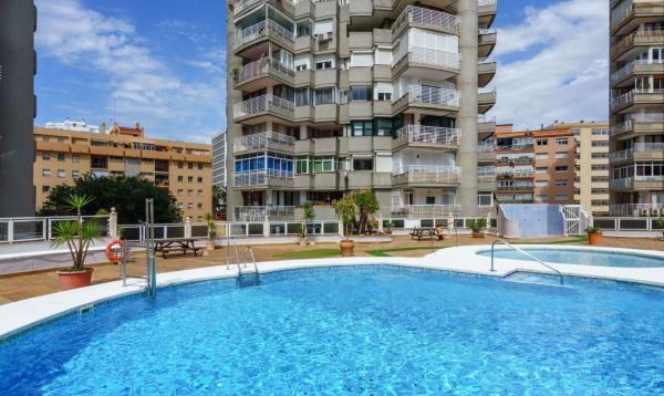 Venta de piso en Piso en Calle Rio Salazar, 6, Manantiales - Estación de Autobuses, Torremolinos, Torremolinos
thumbnail 2
