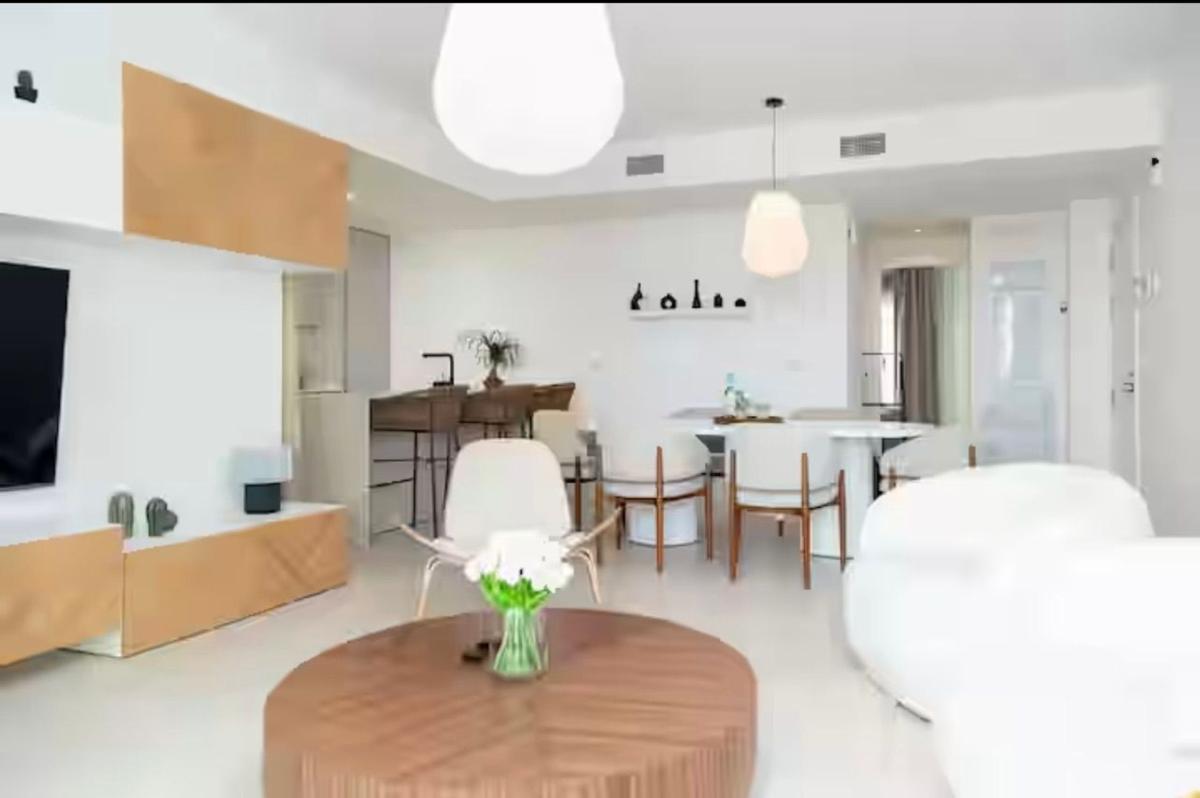 Venta de piso en Piso en Calle Canarios, Torreblanca del Sol, Fuengirola, Fuengirola
photo 3